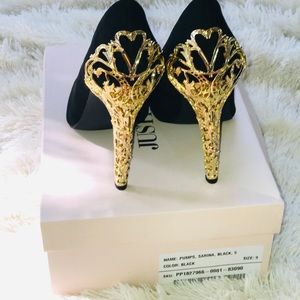 Sarina Pump